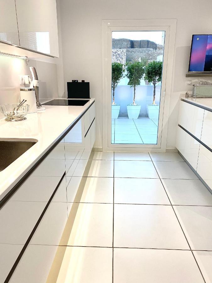 Mondrian Luxury & *