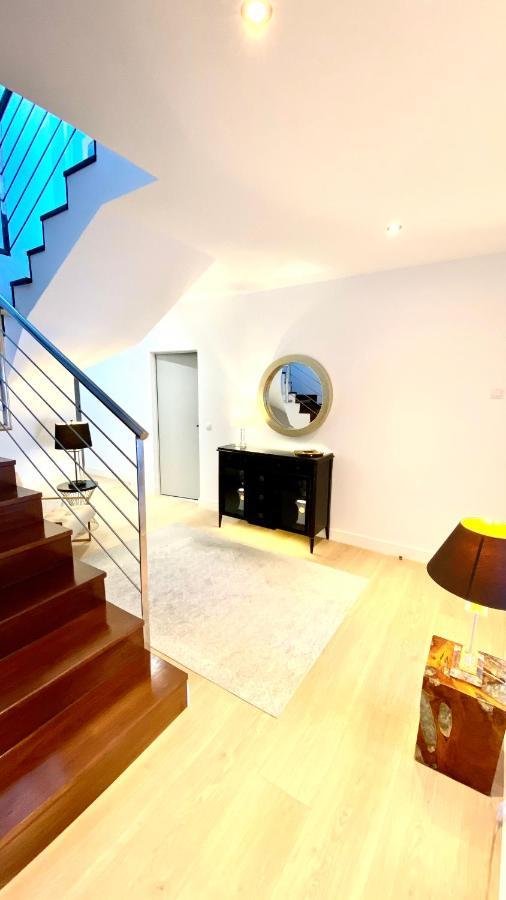 Mondrian Luxury & Villa *