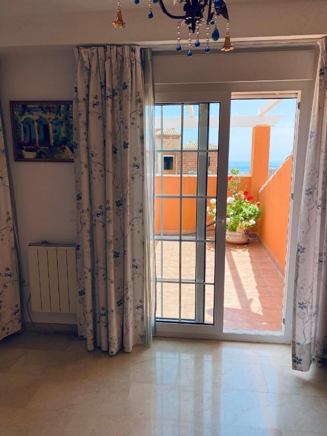 Villa With Heated Private Pool, Sea View& Turkish Sauna