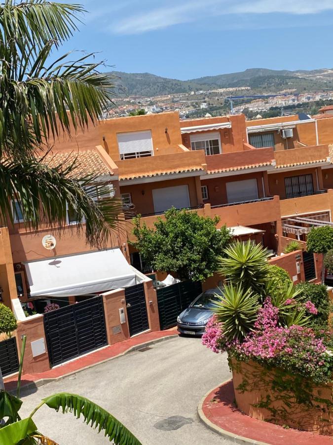 With Heated Private Pool, Sea View& Turkish Sauna *