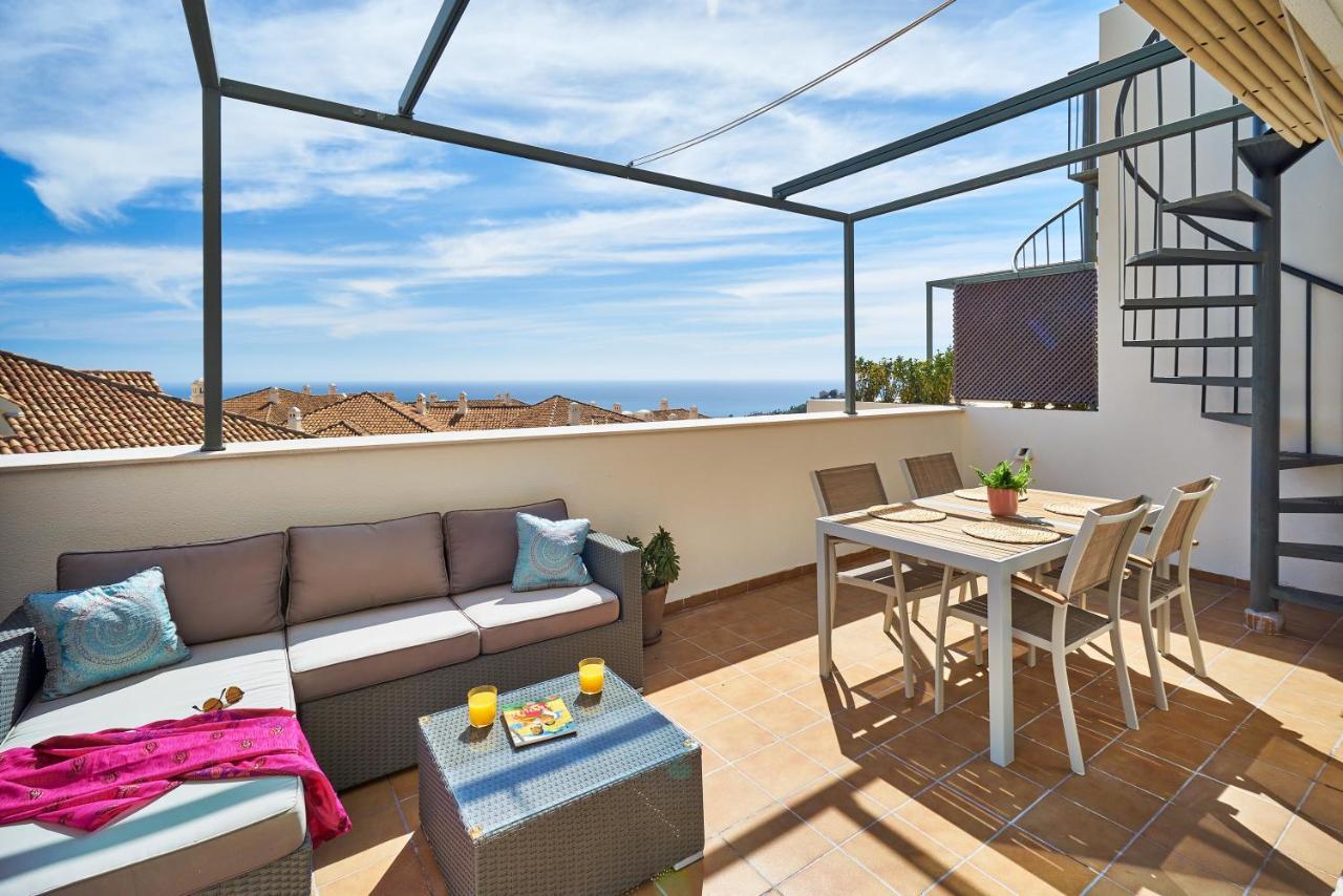 Sea View Penthouse, Pool, Privacy, Apartment *