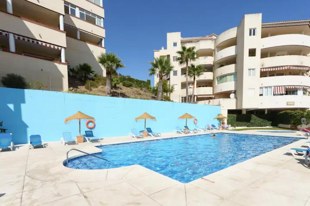 Chic Beachfront Flat With Amazing Sea Views And Private Indoor Parking * Benalmadena