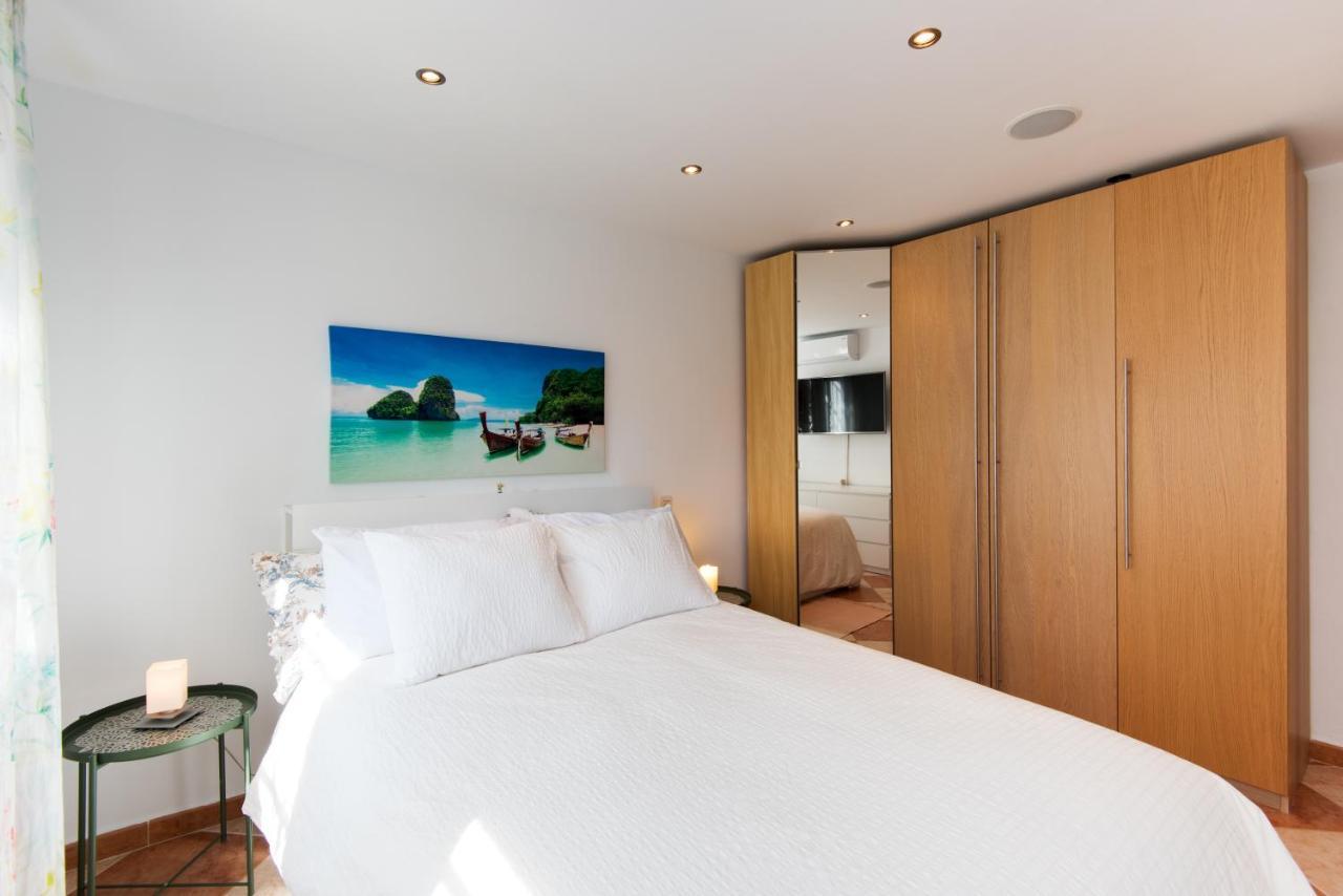 Palm Marina 3 Min Walking From The Sea *