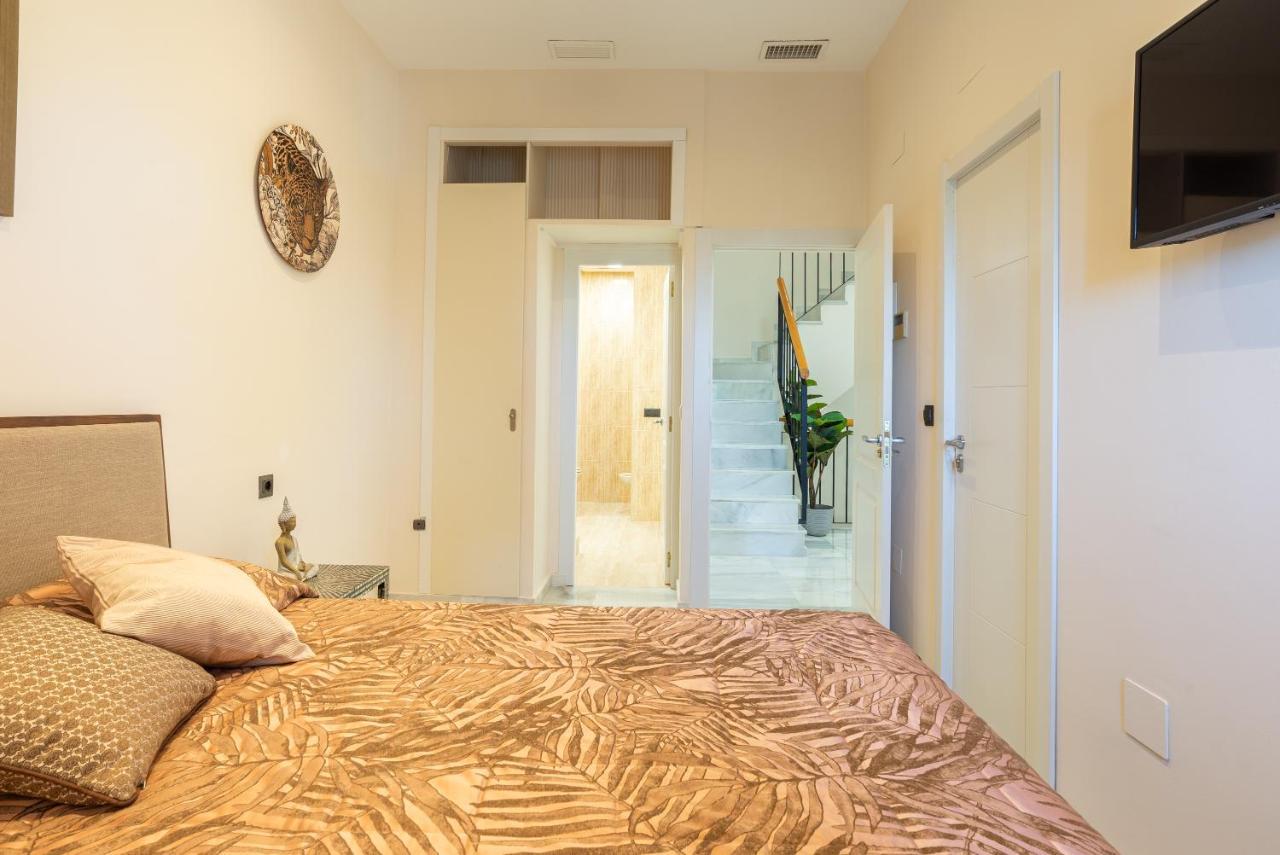Duplex De Lujo En La Playa , Jacuzzy, Piscina, Chimenea Y Padel * Benalmadena