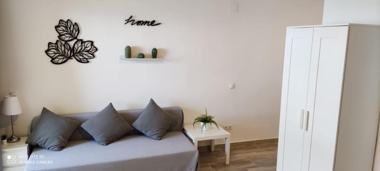 Appartement Estudio En Benalbeach, Vistas Mar, Primera Linea Playa
