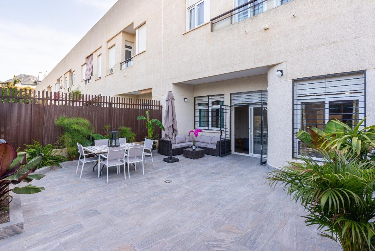 Duplex De Lujo En La Playa , Jacuzzy, Piscina, Chimenea Y Padel Benalmadena