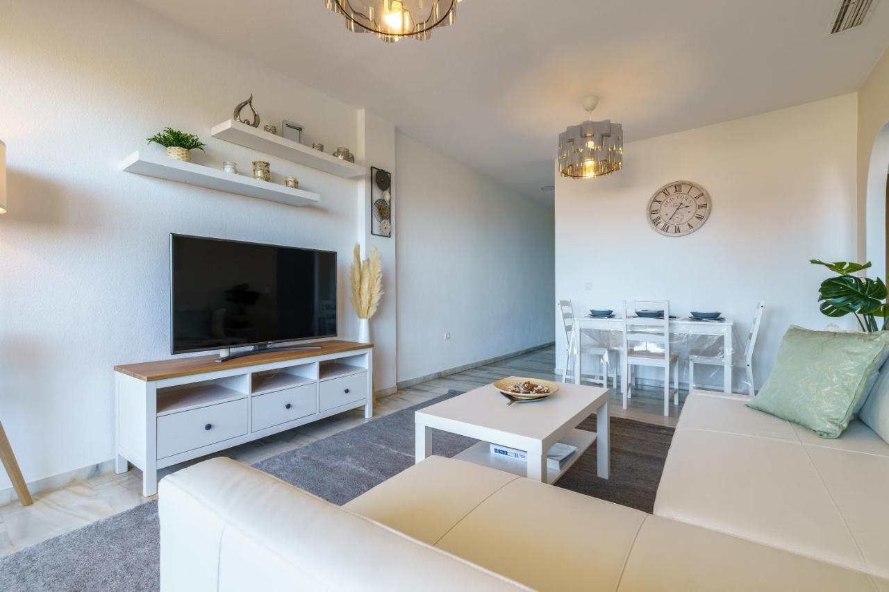 Chic Beachfront Flat With Amazing Sea Views And Private Indoor Parking Apartment Benalmadena