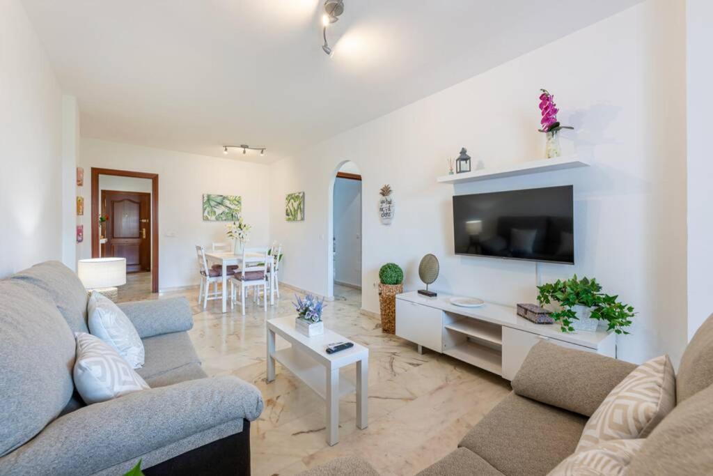 Apartment Family Benalmarina Costa Del Sol Piscina Y Parking Incluido *