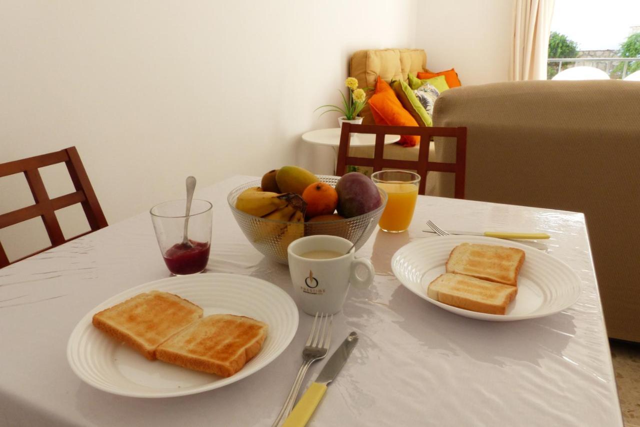 Studio With Access To The Garden. Open Pool. Beach Very Close. Wifi & Netflix Free * Benalmádena