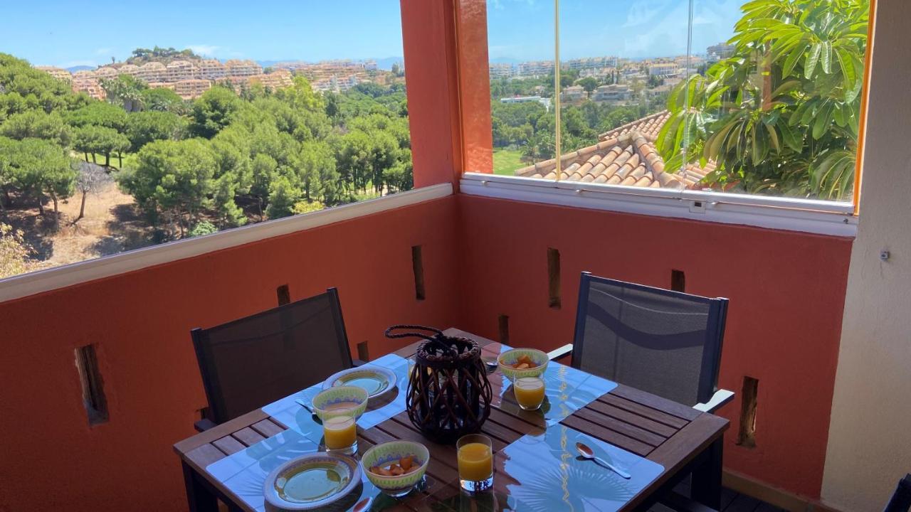 Apartment Hill View Torrequebrada