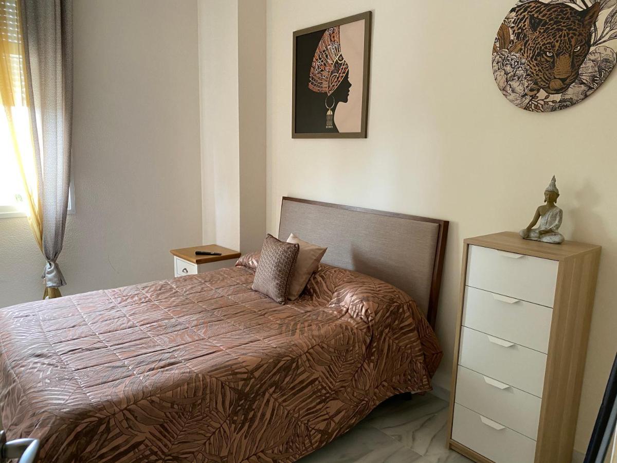 Duplex De Lujo En La Playa , Jacuzzy, Piscina, Chimenea Y Padel * Benalmadena