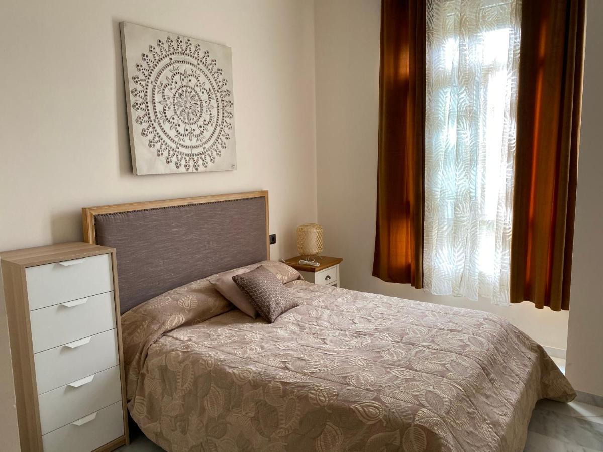 Duplex De Lujo En La Playa , Jacuzzy, Piscina, Chimenea Y Padel Benalmadena