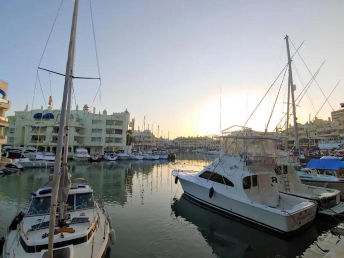 Apartamento Beachfront Puerto Marina Sunrise *