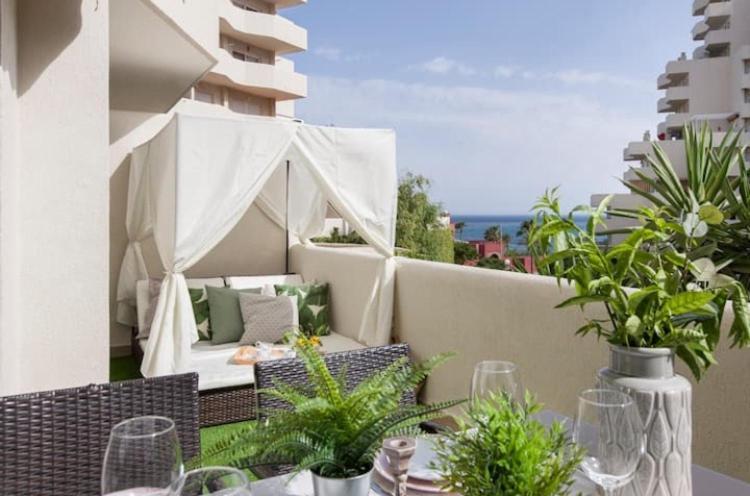 Premium In Benalbeach, Apartment Benalmadena