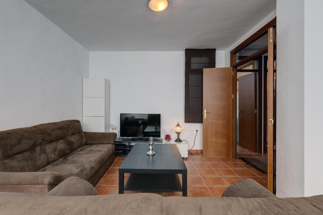 Villa In Puerto Marina With Private Pool *