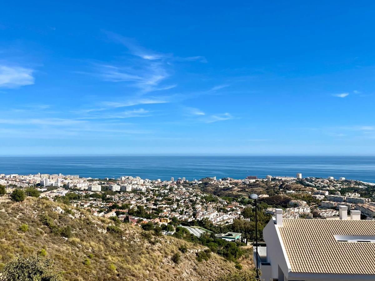Bayview -superb Luxurious Sea View Penthouse With Private Hot Tub By Solrentspain Benalmadena