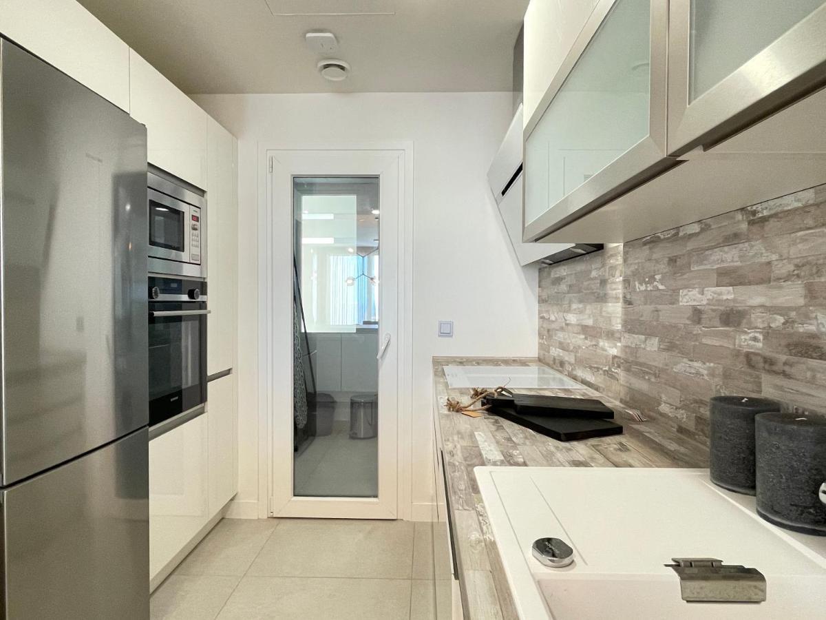 Apartment Bayview -superb Luxurious Sea View Penthouse With Private Hot Tub By Solrentspain *