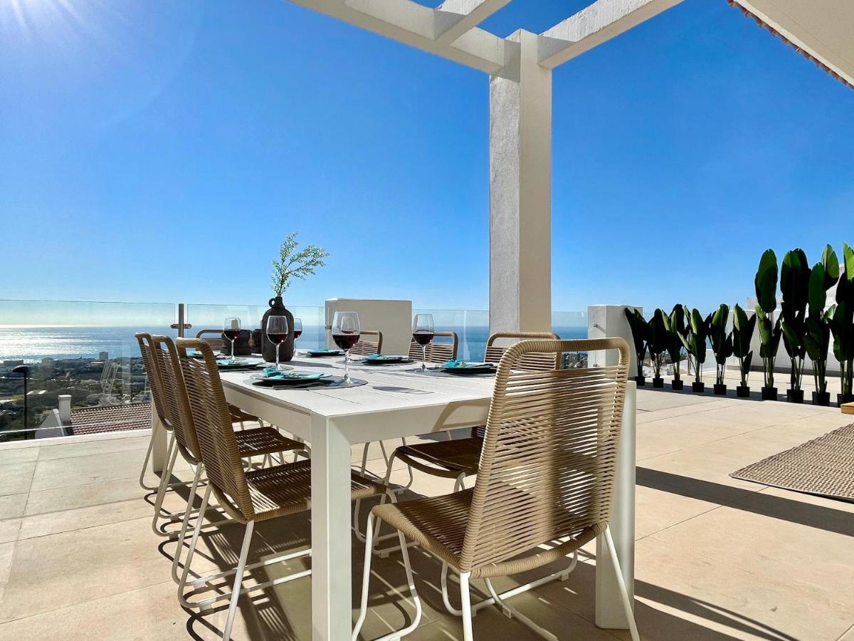 Bayview -superb Luxurious Sea View Penthouse With Private Hot Tub By Solrentspain Benalmadena