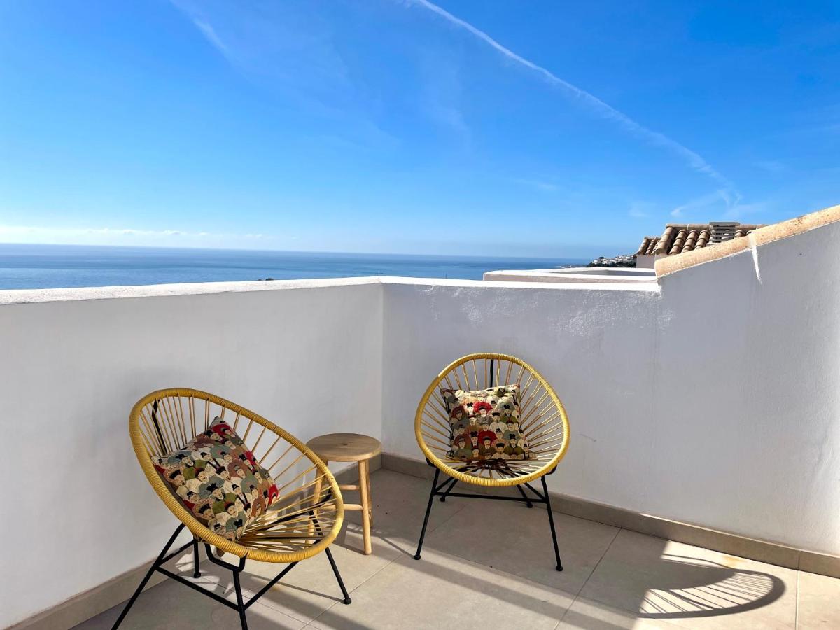 Bayview -superb Luxurious Sea View Penthouse With Private Hot Tub By Solrentspain Apartment Benalmadena