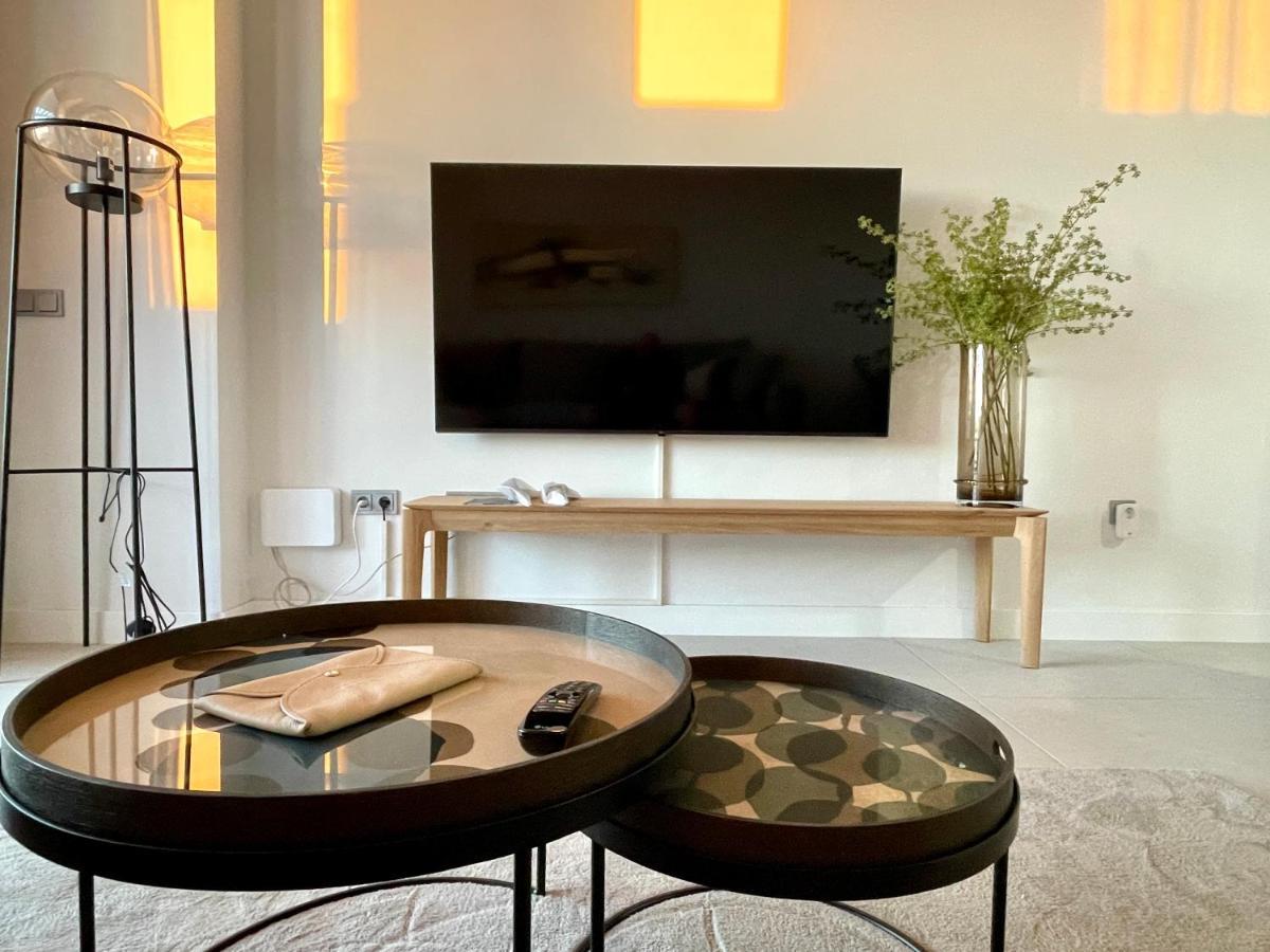 Bayview -superb Luxurious Sea View Penthouse With Private Hot Tub By Solrentspain