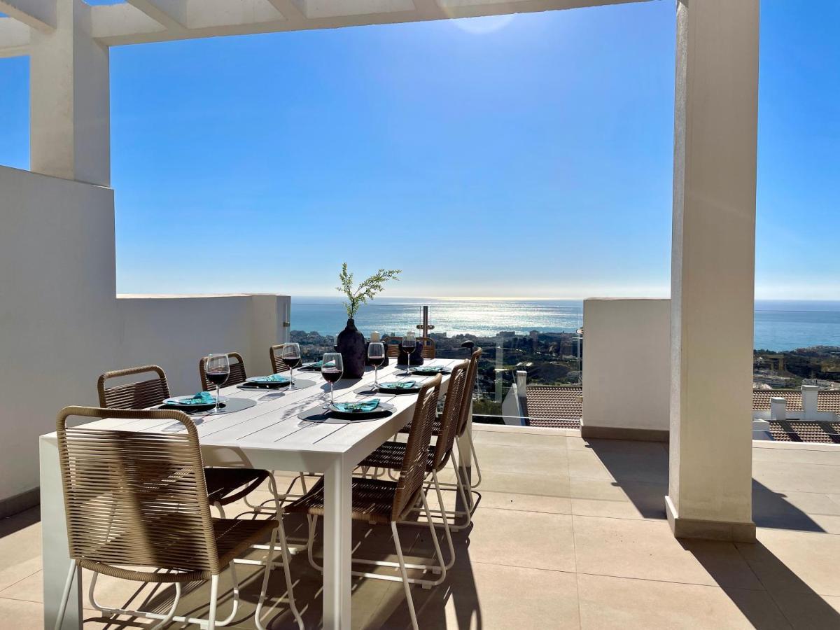 Bayview -superb Luxurious Sea View Penthouse With Private Hot Tub By Solrentspain Apartment Benalmadena