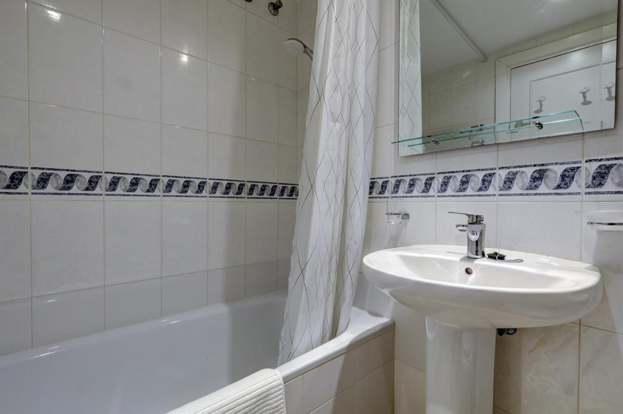 065 - Fabulous Sea View Studio *