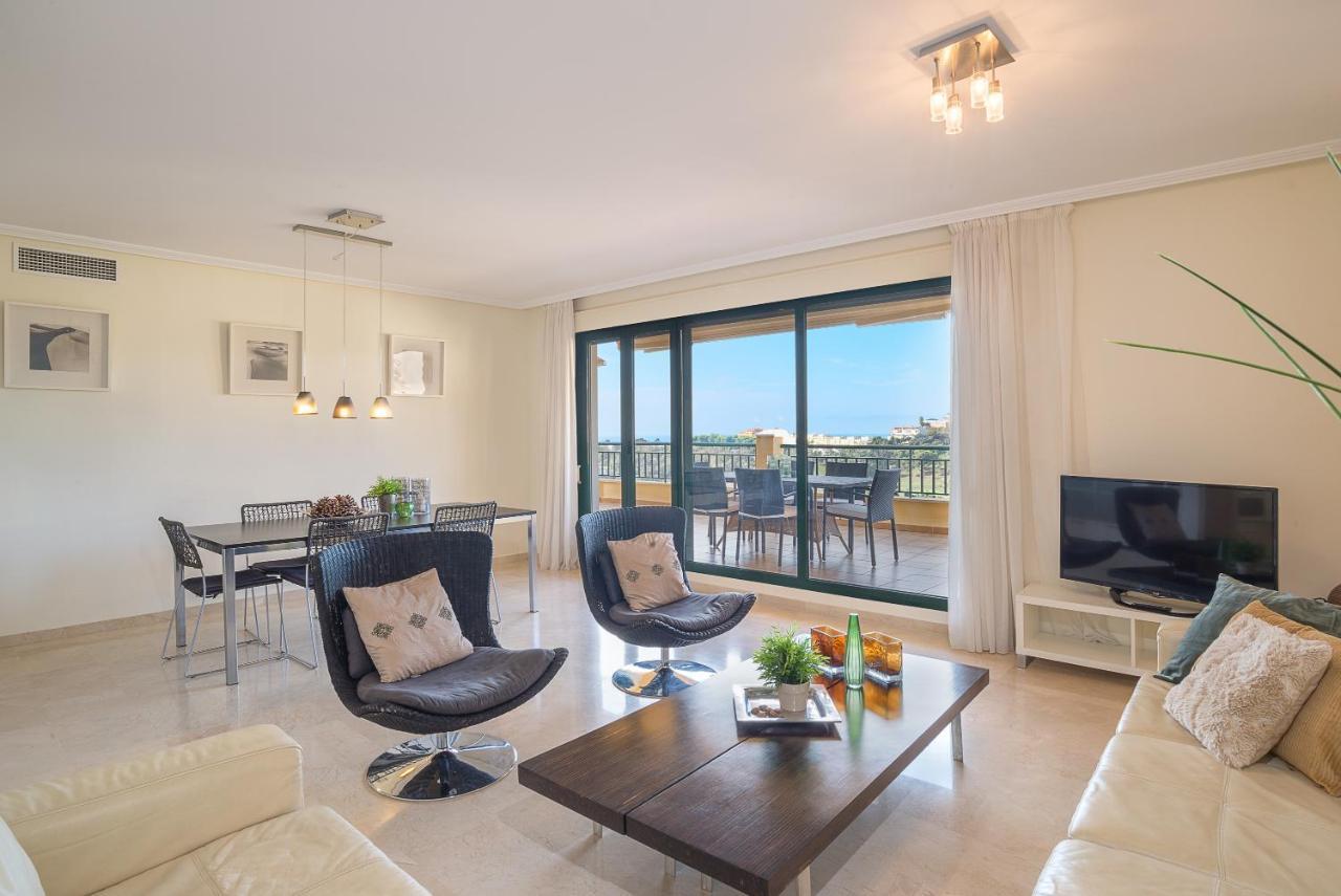 Luxury At Torrequebrada Apartment Benalmadena