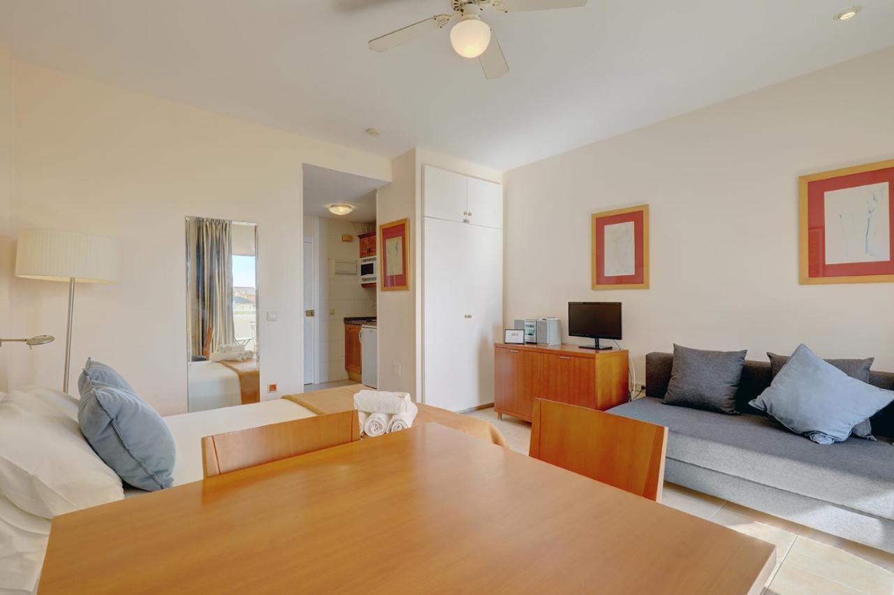 Apartment 065 - Fabulous Sea View Studio