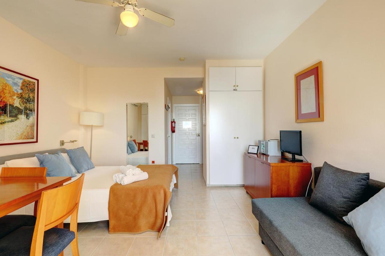 065 - Fabulous Sea View Studio Apartment