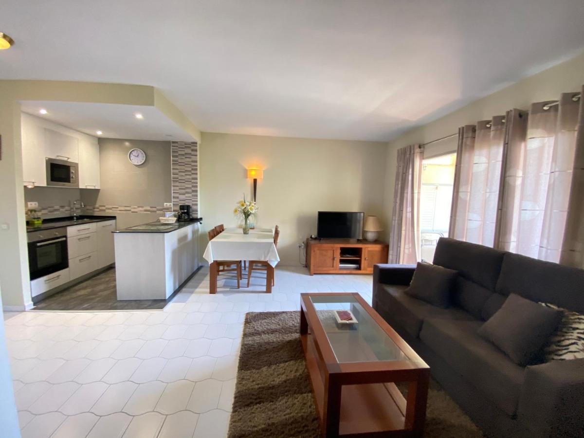 Appartement Benal Beach *