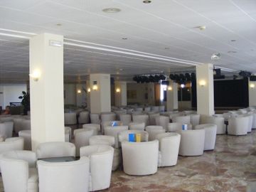 Globales Patos Park Hotel 4*