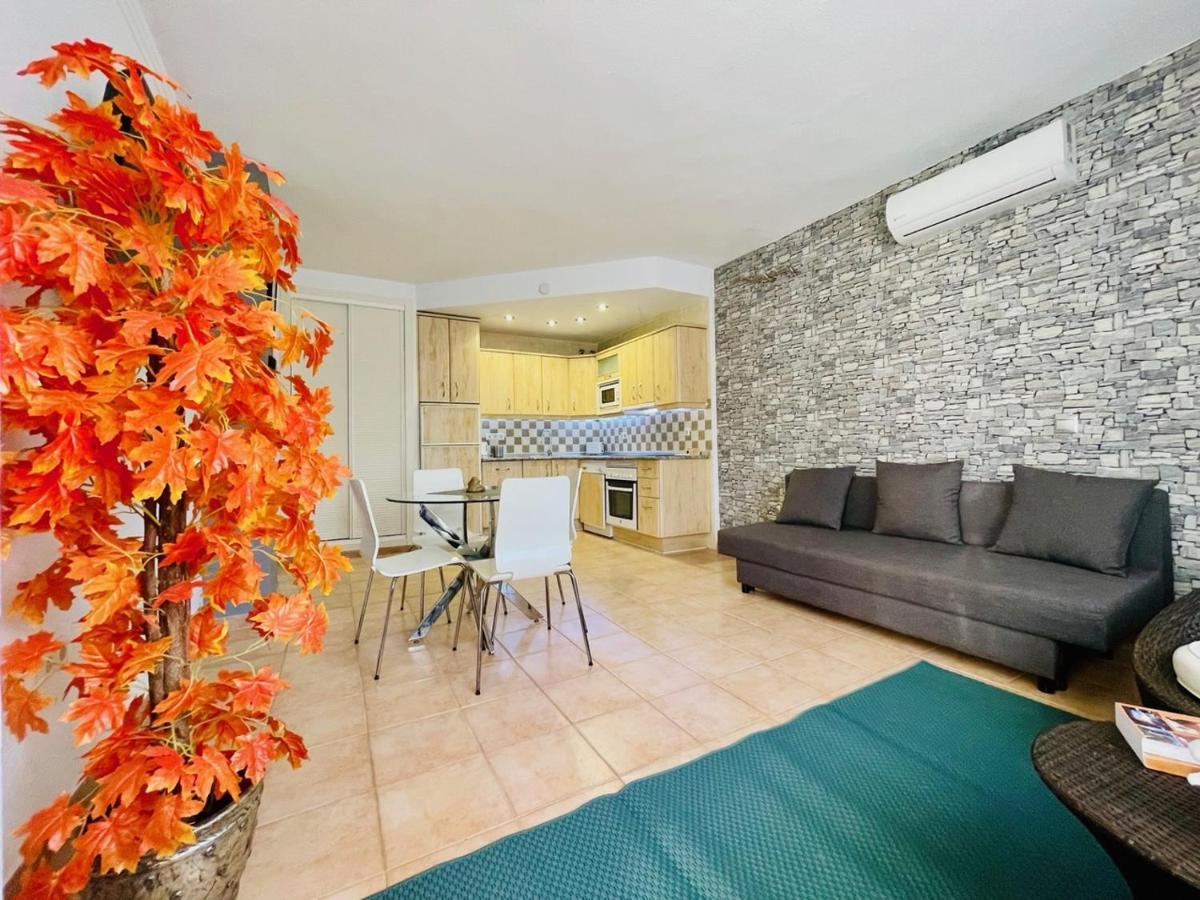Apartment G&g Benalbeach Pool Views *