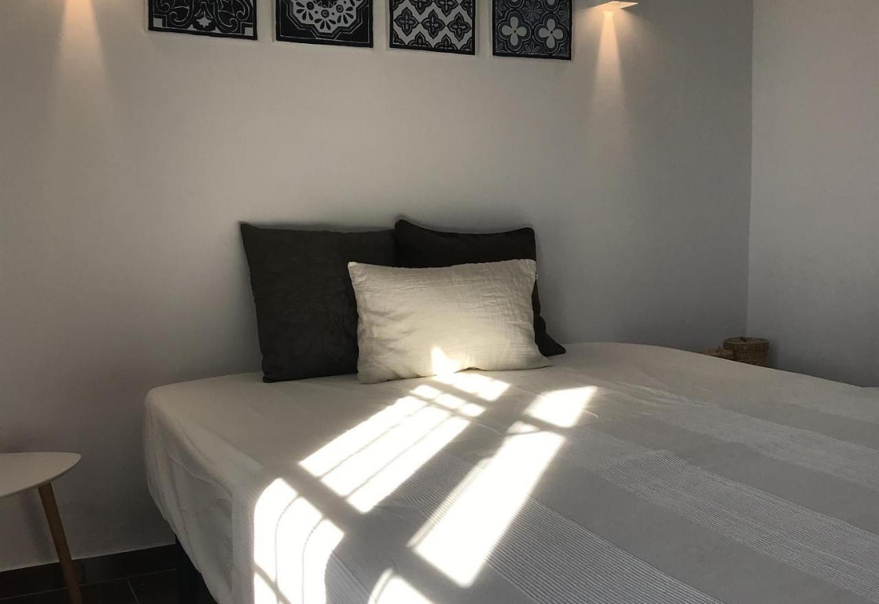 Villa Maria - *