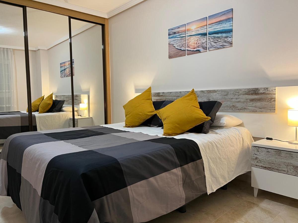Torrequebrada Apartment *