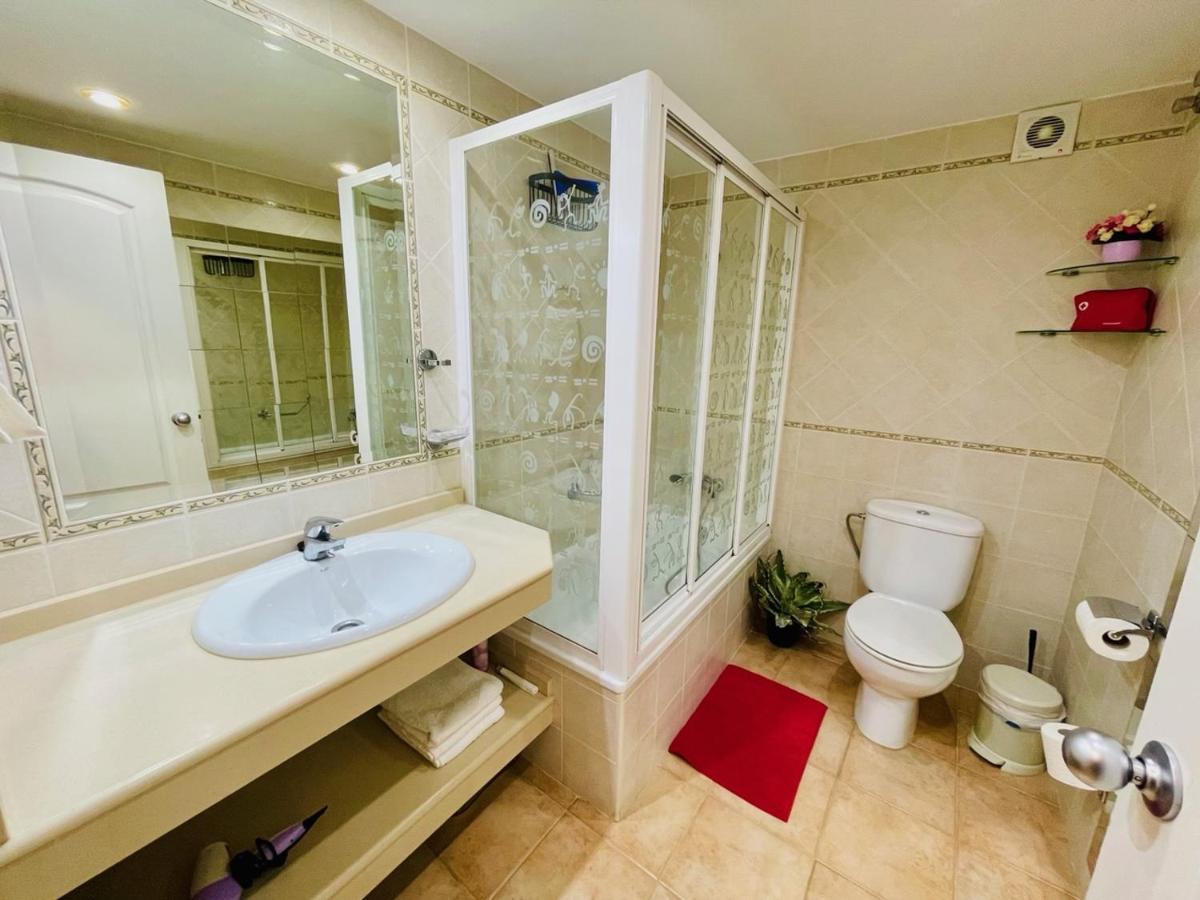 G&g Benalbeach Pool Views Apartment Benalmadena