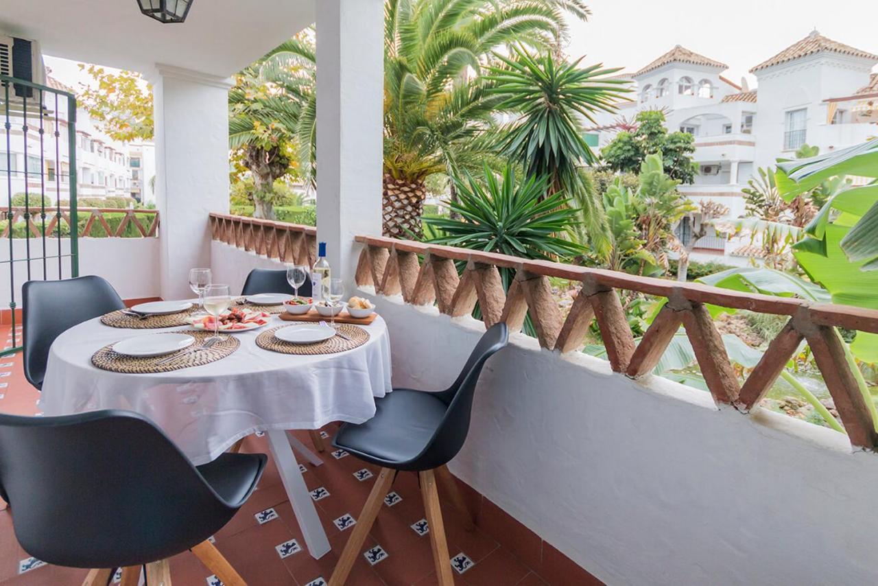 Apartamento Lovely 2 Bedroom W/ Large Garden + Pools