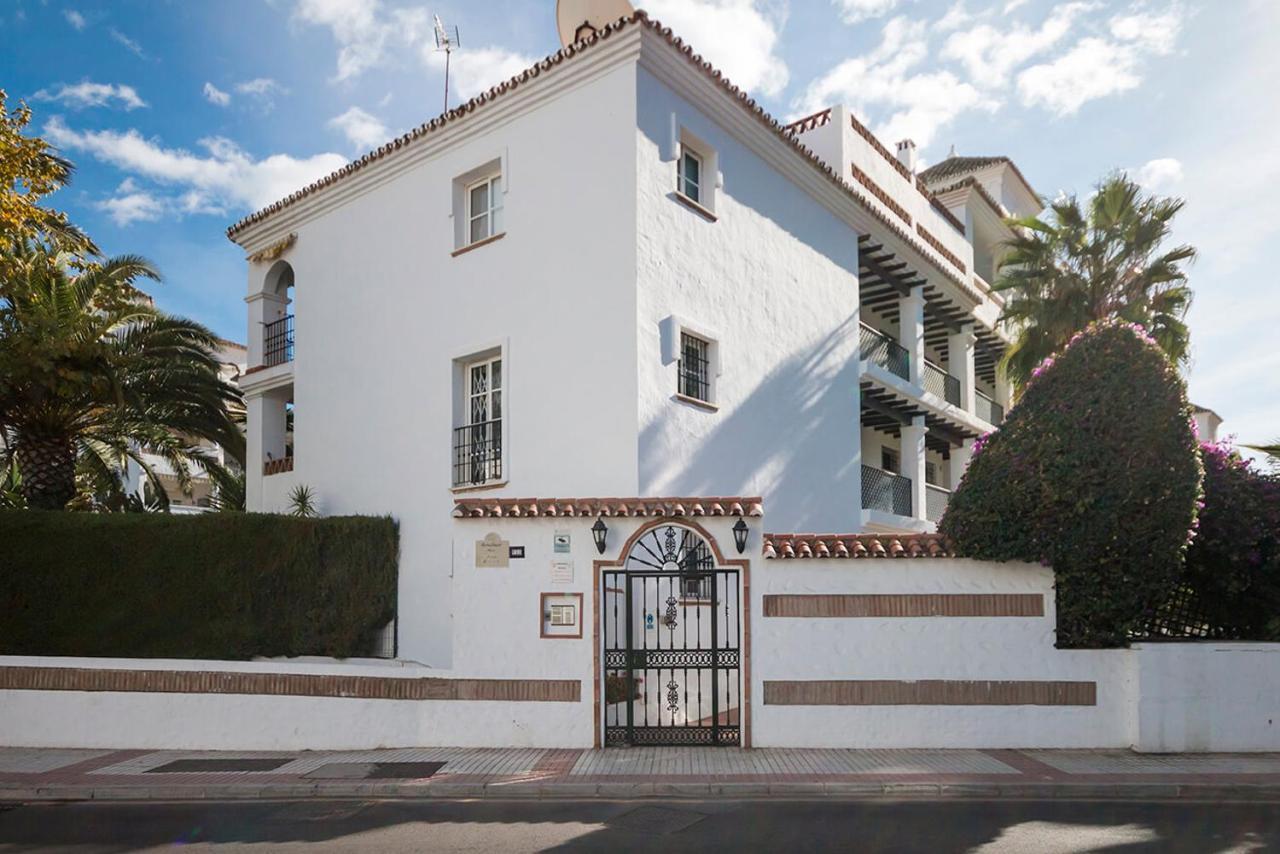 Apartamento Lovely 2 Bedroom W/ Large Garden + Pools *