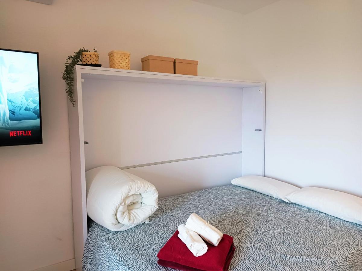 Piscinas, Fire Stick Amazon, Wifi, Terraza, Reformado Apartment *