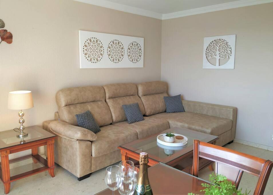 Apartment Don Gustavo 2 Bedroom Front Apt, Sea Views