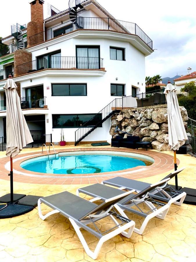 Tranquil 3 Bed With Private Pool + Sea View!