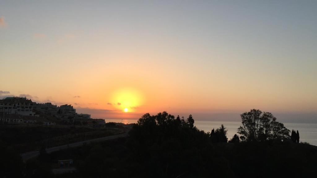 Villa Tranquil 3 Bed With Private Pool + Sea View!