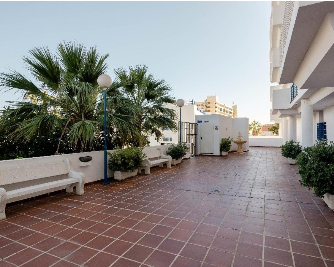 Benalmadenapartments Bbq Penthouse Patos Club
