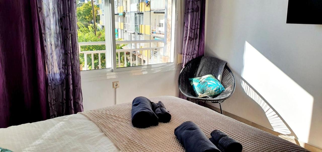 One Palm View 2-bdr - A Step From The Ocean!