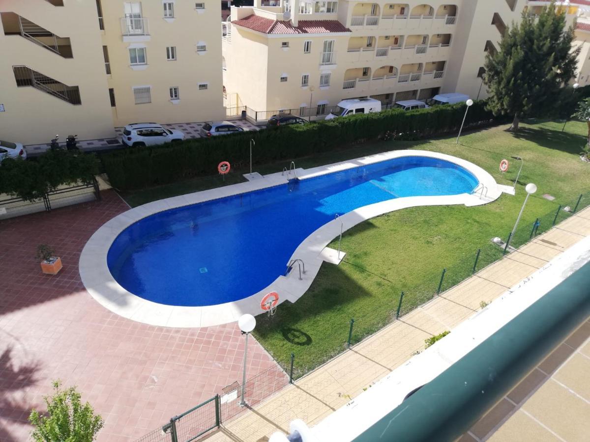 Golf Apartment *