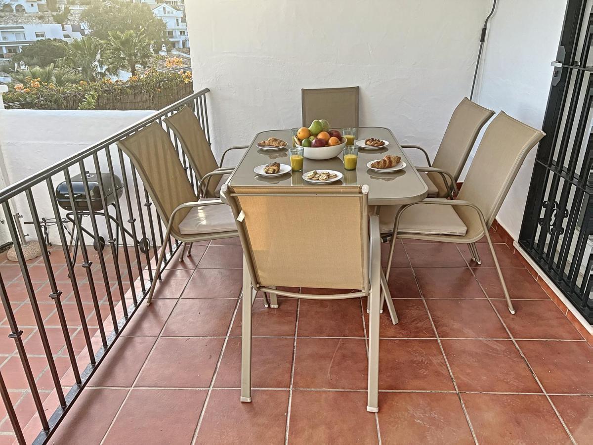 Agradable Adosado Con Piscina La Hidalga * Benalmadena