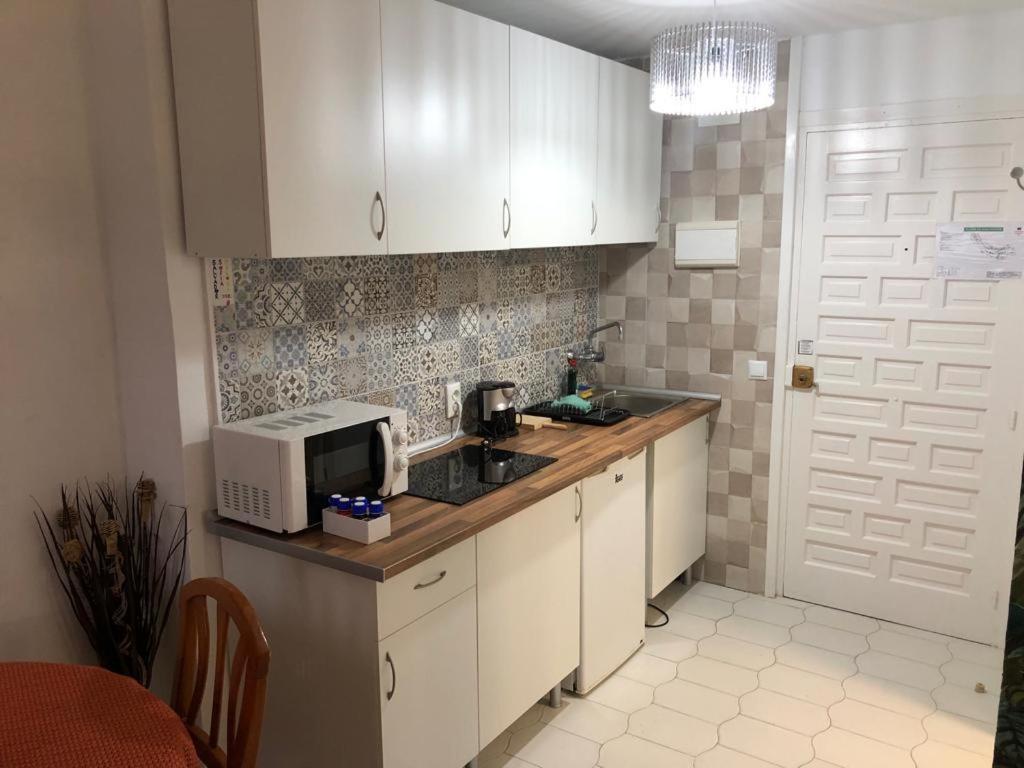 Benalbeach Aniko Apartamento