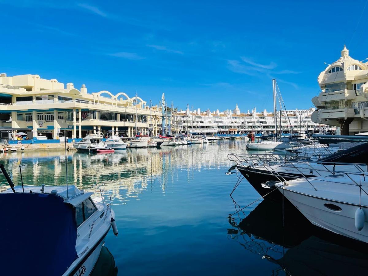 G&g Isla Poniente Puerto Marina Apartment *