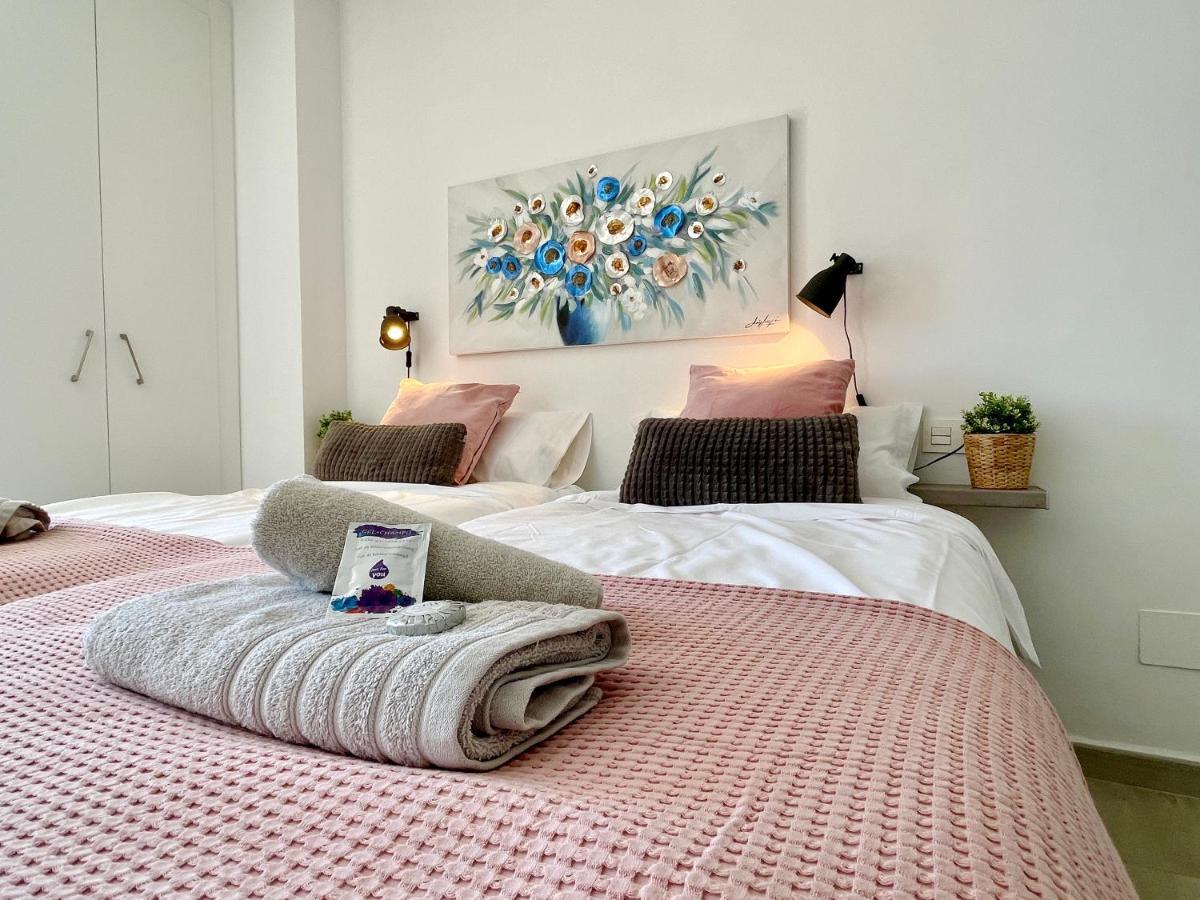 Benalmádena studio home with sea view, very near the beach *
