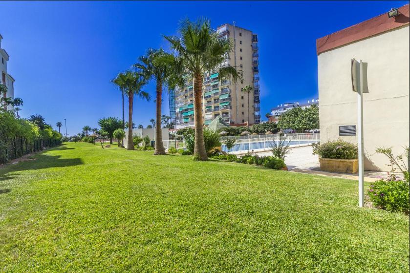 Apartment En Benalmadena, Primera Linea De Playa *