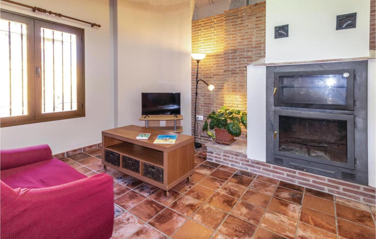 Holiday home In With 5 Bedrooms, Wifi And Outdoor Swimming Pool